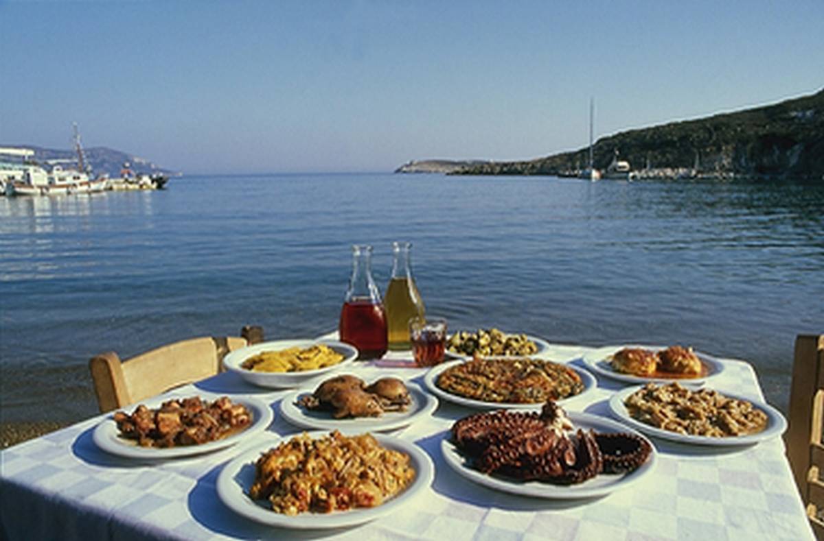 promotion-of-local-food-in-tourism-industry.jpg